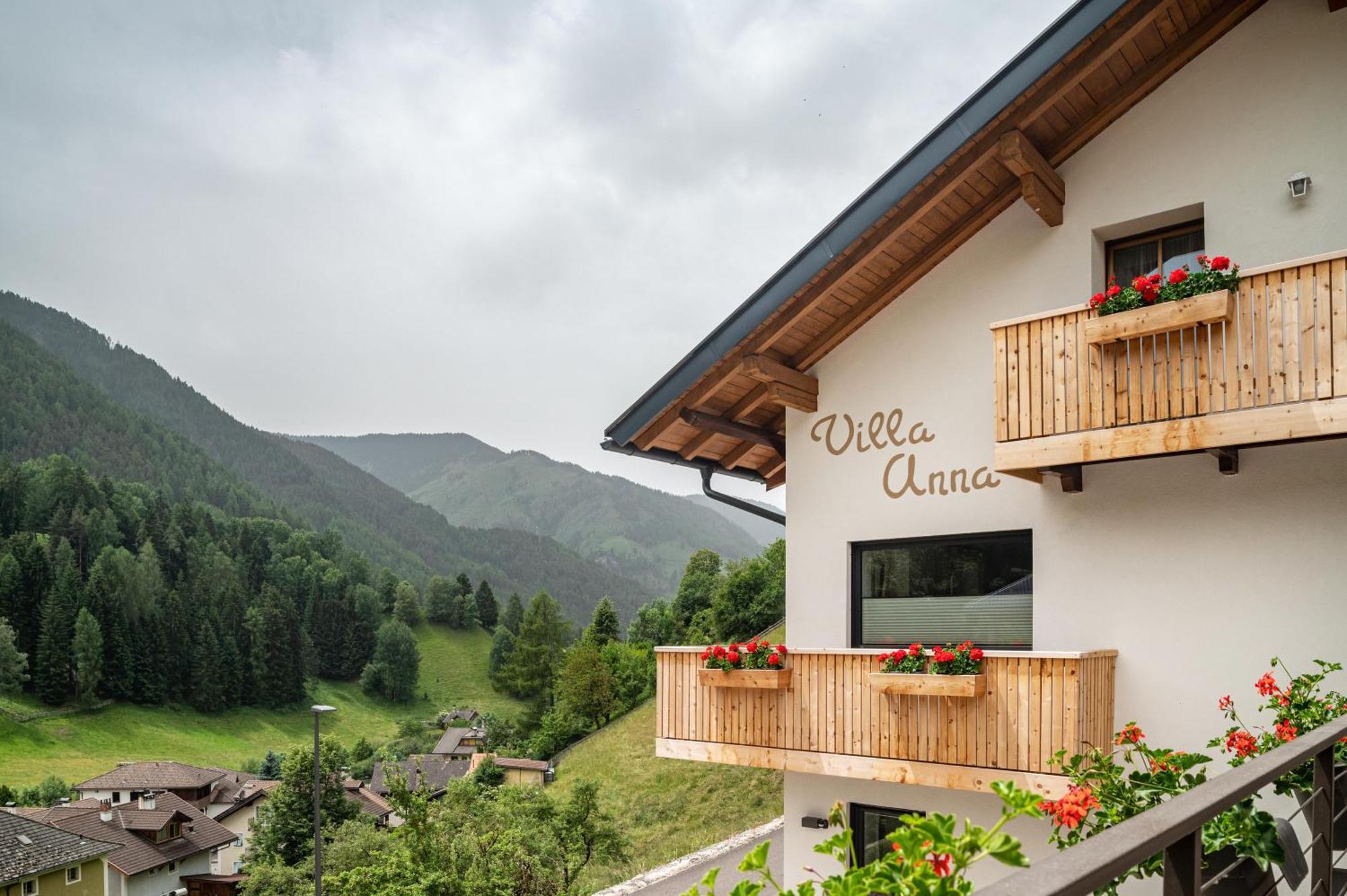 Villa Anna Villnoess San Pietro  Luaran gambar